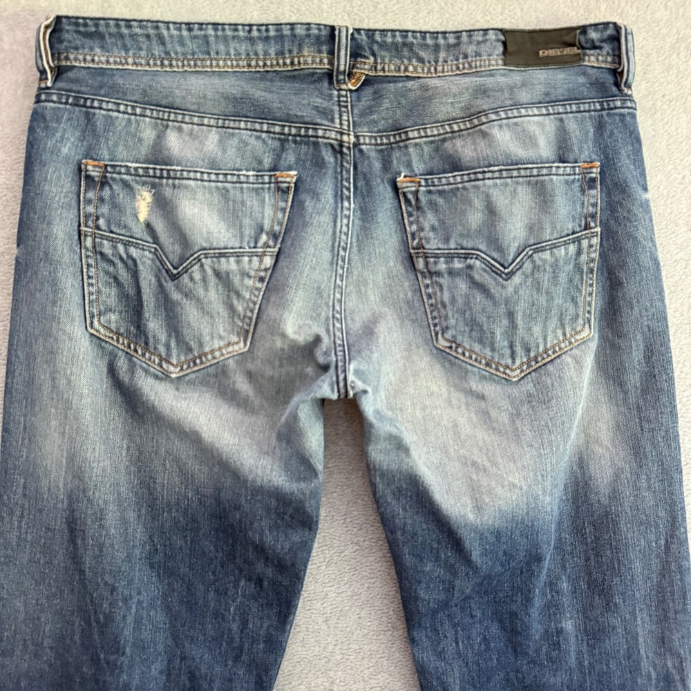 Diesel Larkee Mens 38x32 Blue Distressed Regular Straight Leg Jeans Medium Wash - Picture 7 of 12